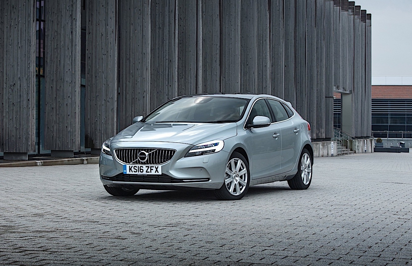 https://wcar.sets.lv/cars/Volvo/V40 hečbeks/dab39ef5c0a4d378e0545c440d2d0ccb.jpg